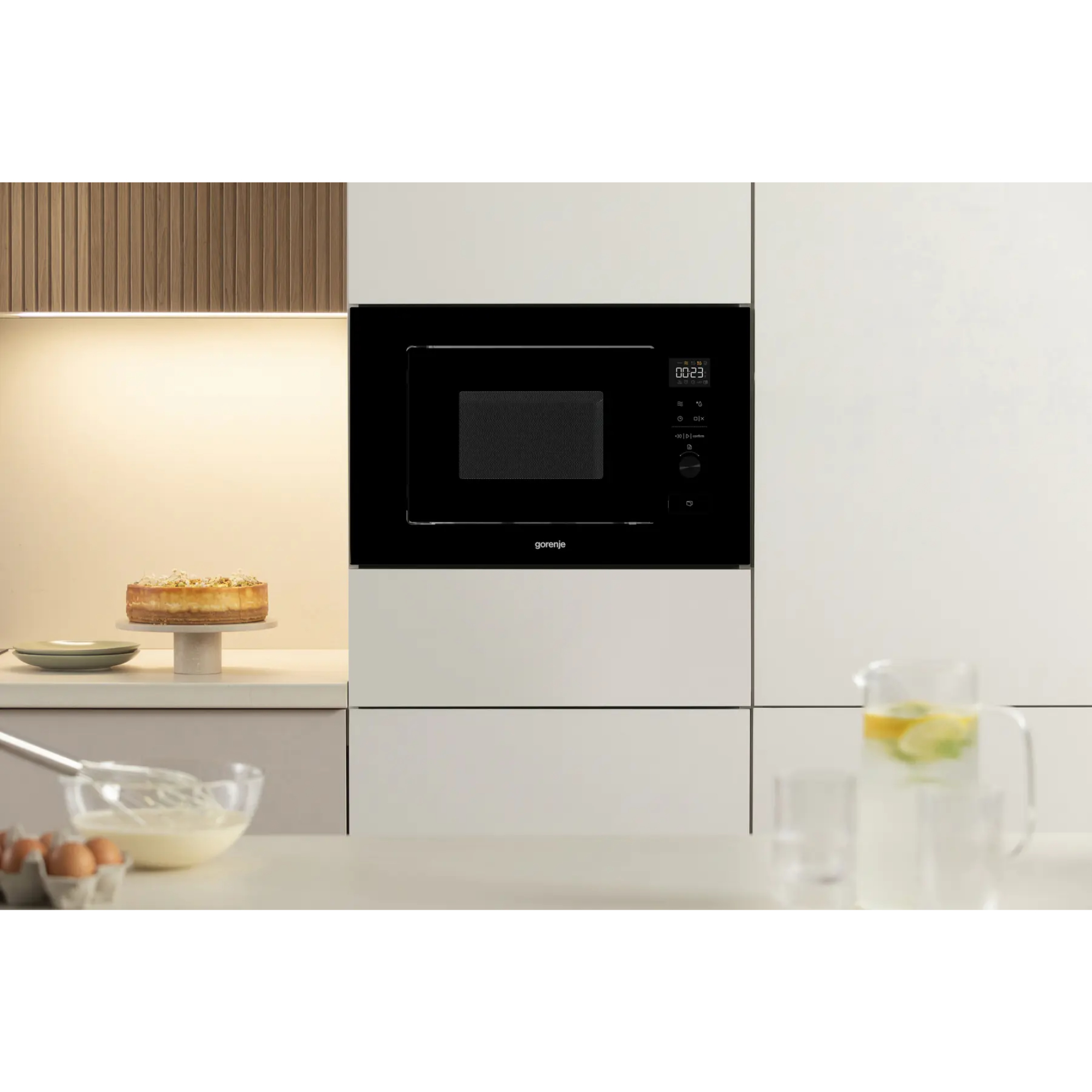 Микроволновая печь встраиваемая Gorenje BM201M2TBG в TehnoAdept