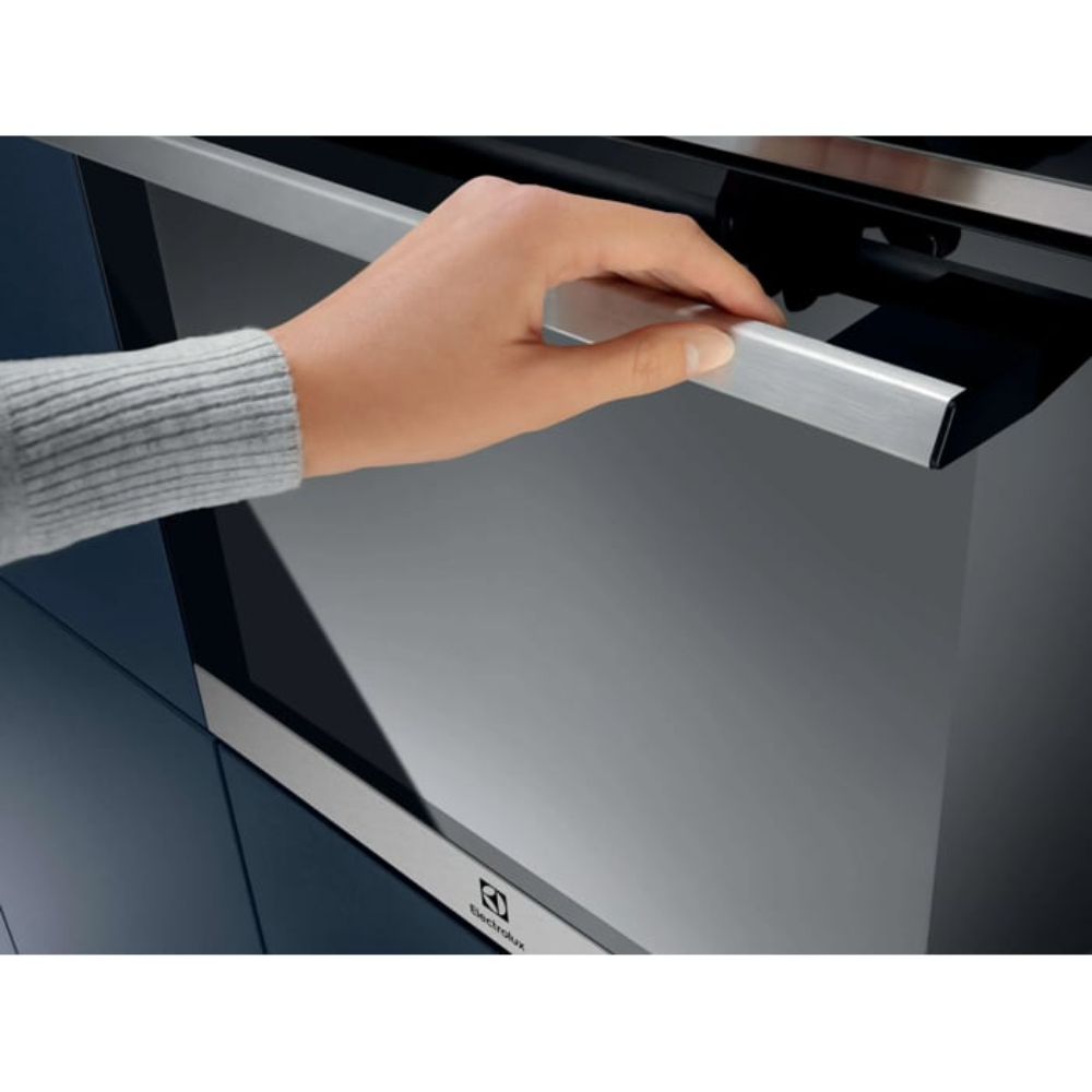 Духовой шкаф Electrolux EOF5H40BX в TehnoAdept