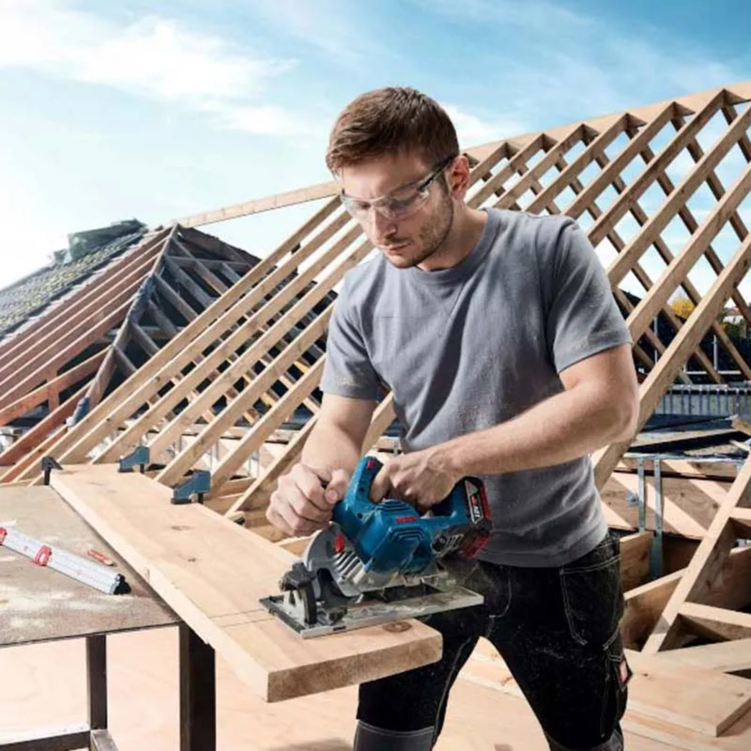 Пила циркулярная (дисковая) Bosch GKS 185-LI (06016C1221) в TehnoAdept