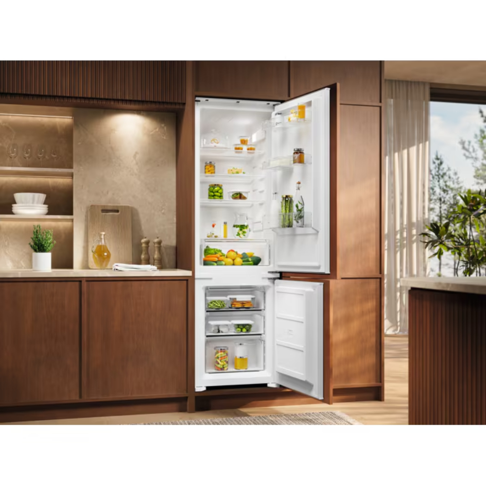 Холодильник встраиваемый Electrolux ENS3SE18S в TehnoAdept
