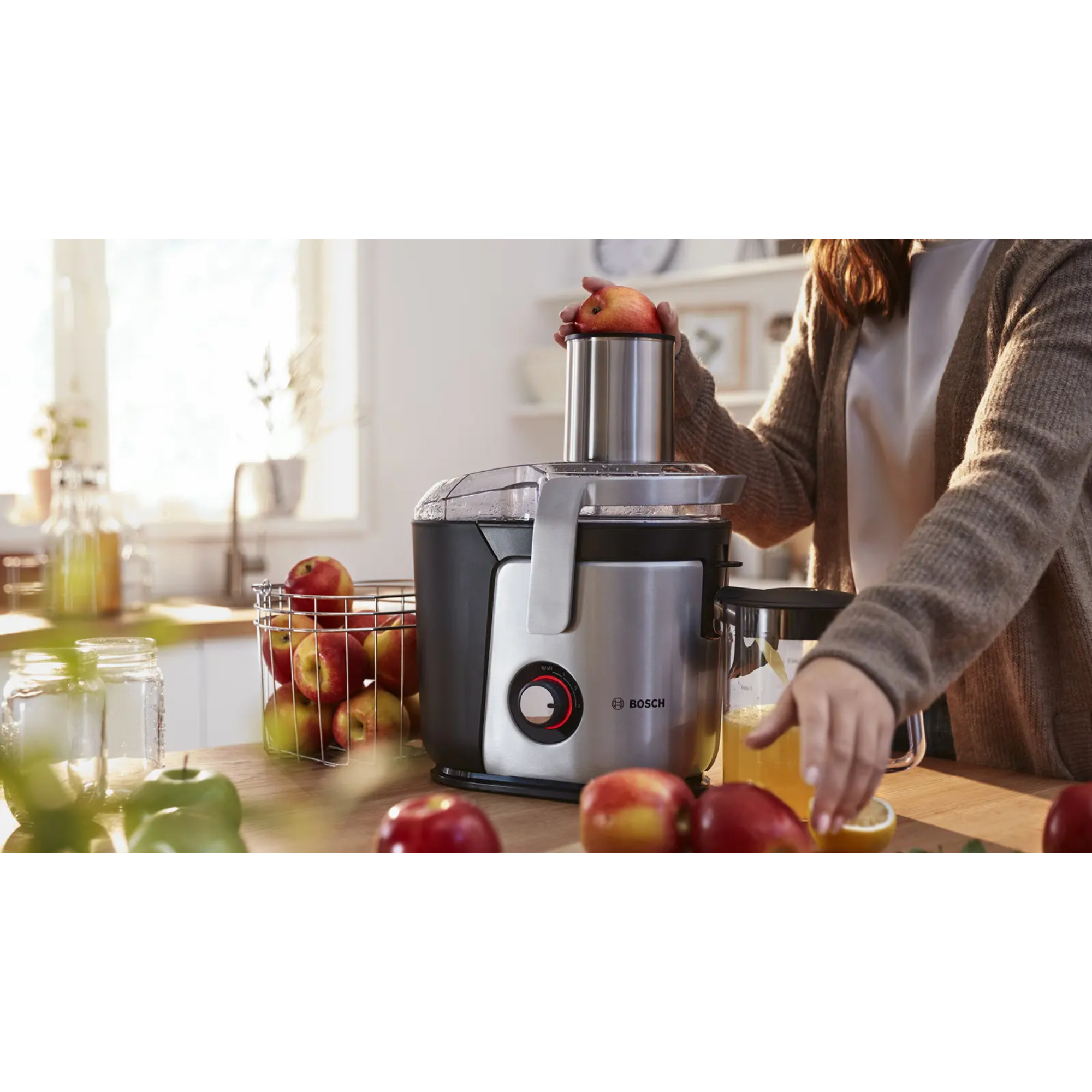 Соковыжималка центробежная Bosch MES4010 в TehnoAdept