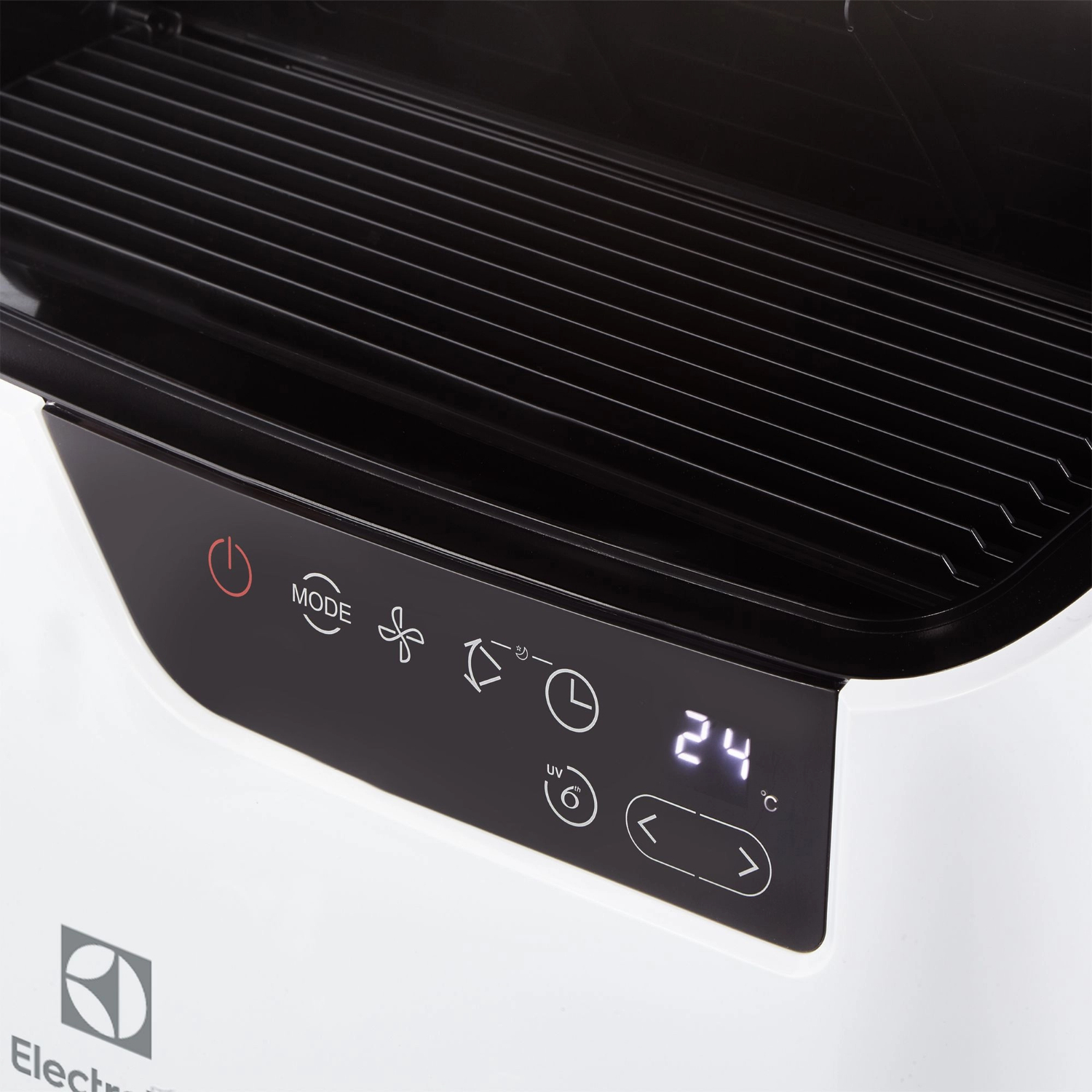 Кондиционер мобильный Electrolux EACM-12 GT/N6, белый в TehnoAdept