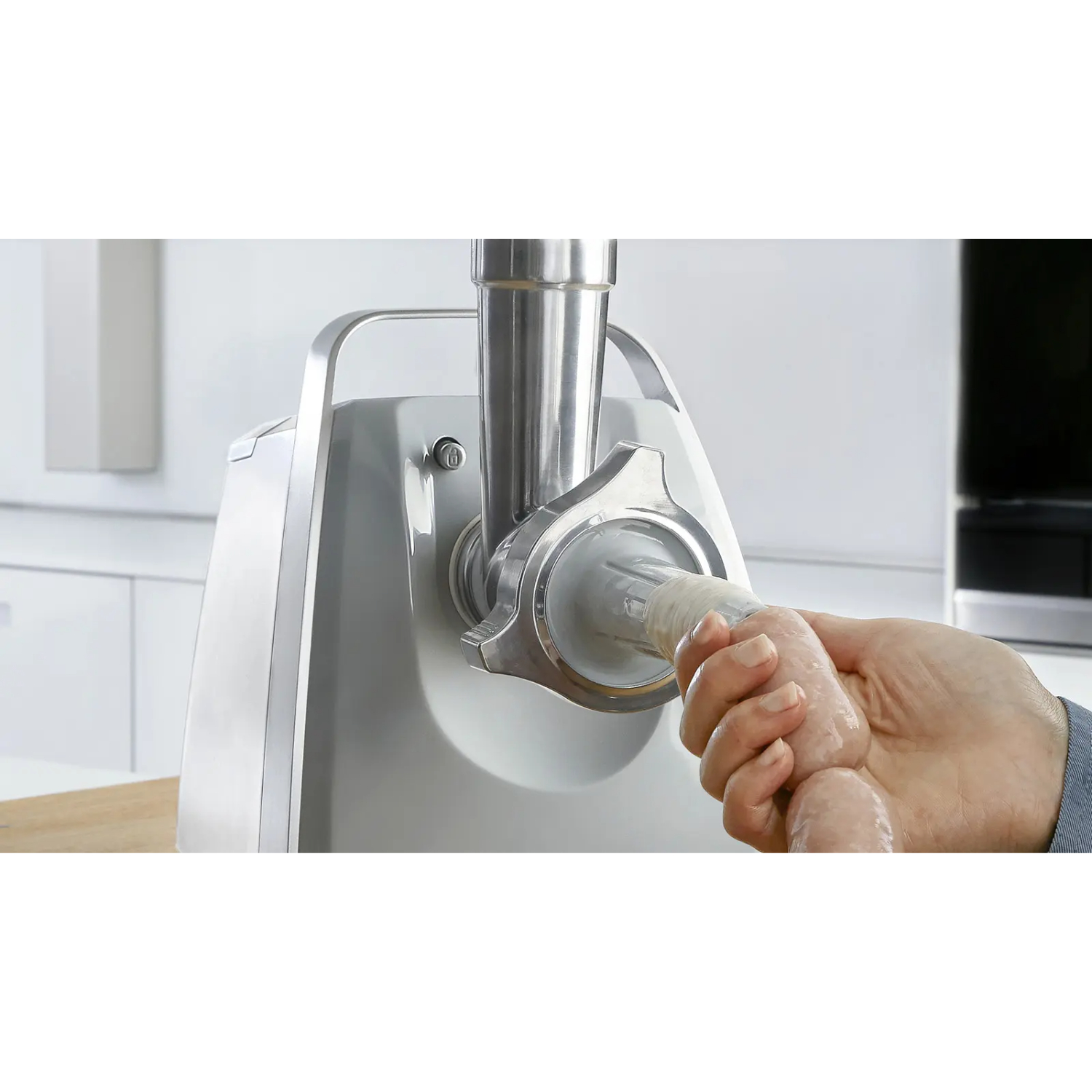 Мясорубка электрическая Bosch MFW45020, белый/серый в TehnoAdept
