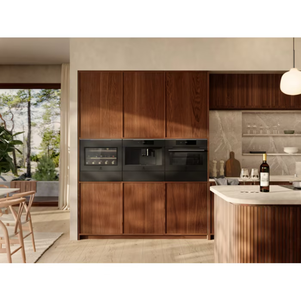 Винный шкаф встраиваемый Electrolux KBW6T, черный в TehnoAdept