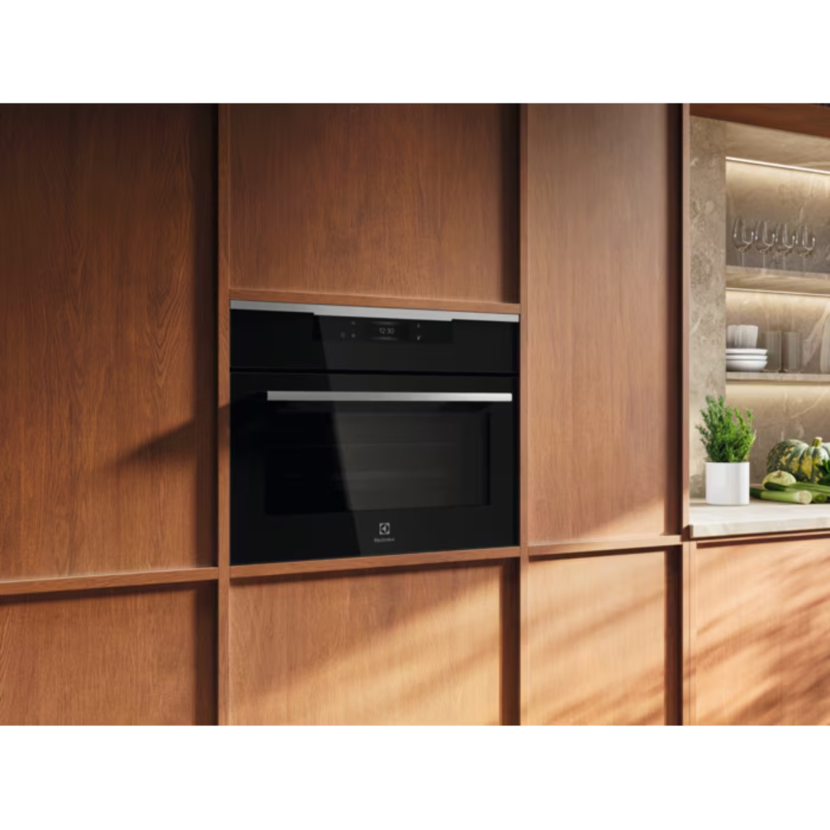 Микроволновая печь встраиваемая Electrolux KVMBE09X, черный в TehnoAdept