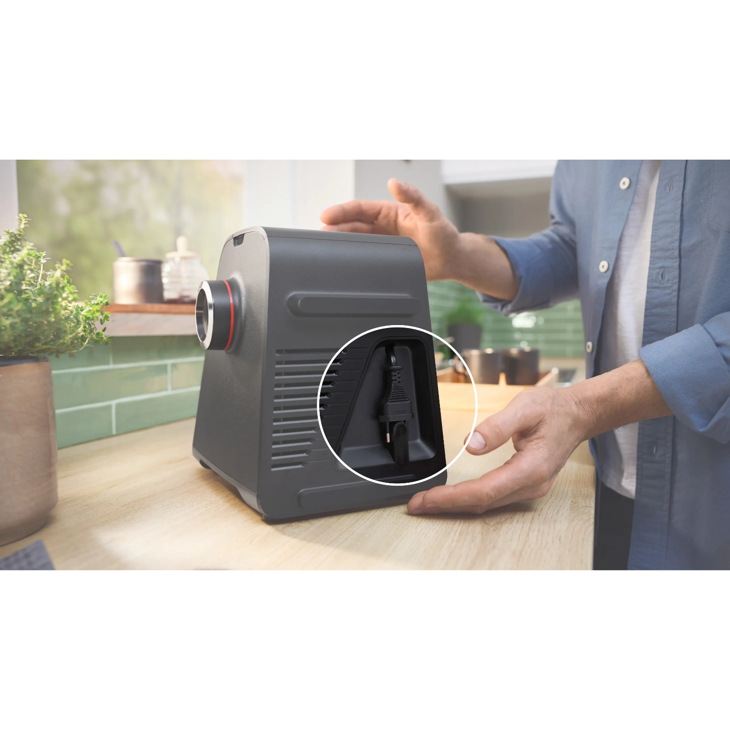 Мясорубка электрическая Bosch MFWS440B, черный в TehnoAdept