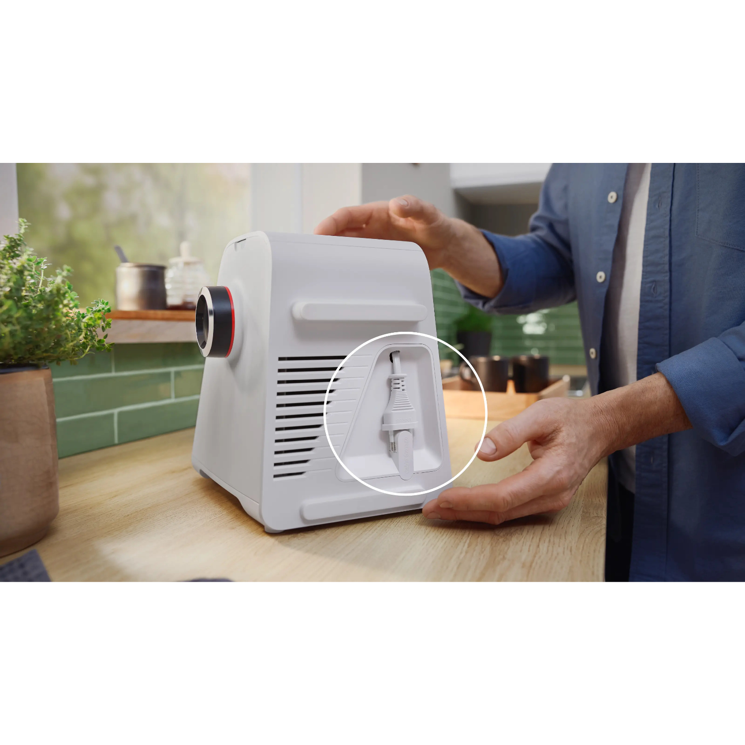 Мясорубка электрическая Bosch MFWS420W, белый в TehnoAdept