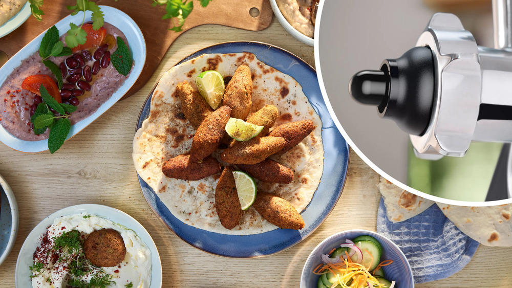 Мясорубка электрическая Bosch MFWS650B, черный/серебристый металлик в TehnoAdept