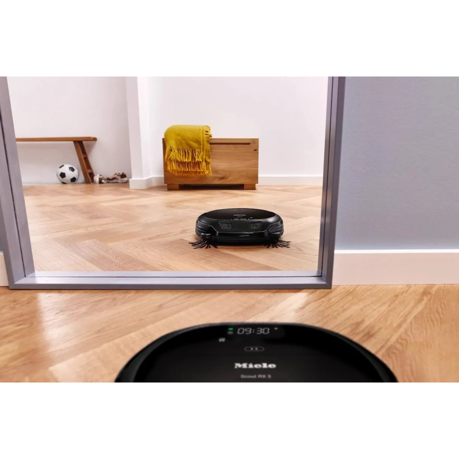 Робот-пылесос Miele Scout RX3 OBSW Obsidian Black, черный обсидиан в TehnoAdept