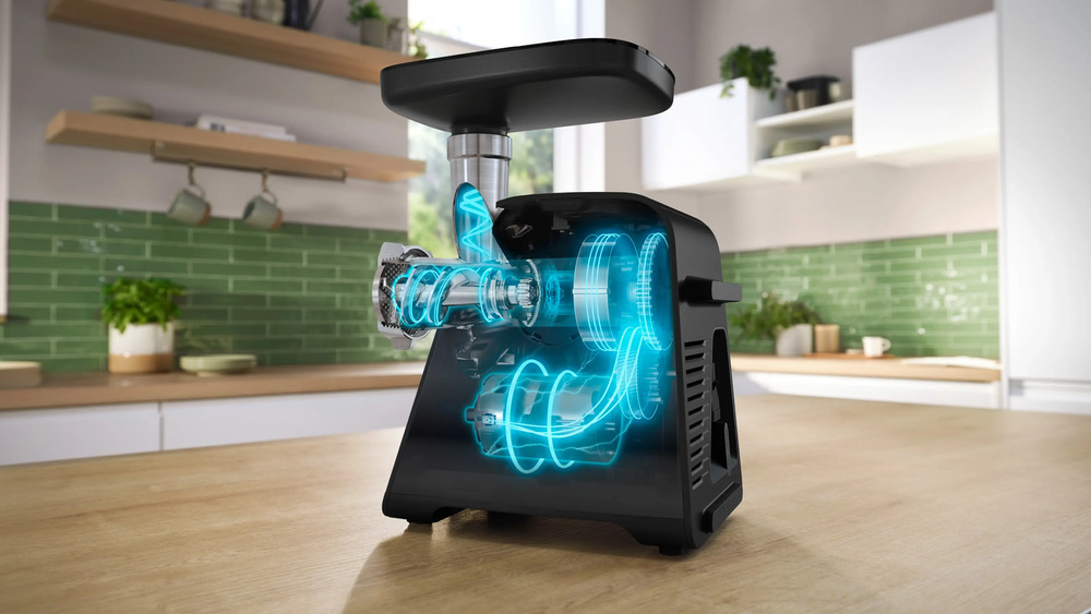 Мясорубка электрическая Bosch MFWS650B, черный/серебристый металлик в TehnoAdept