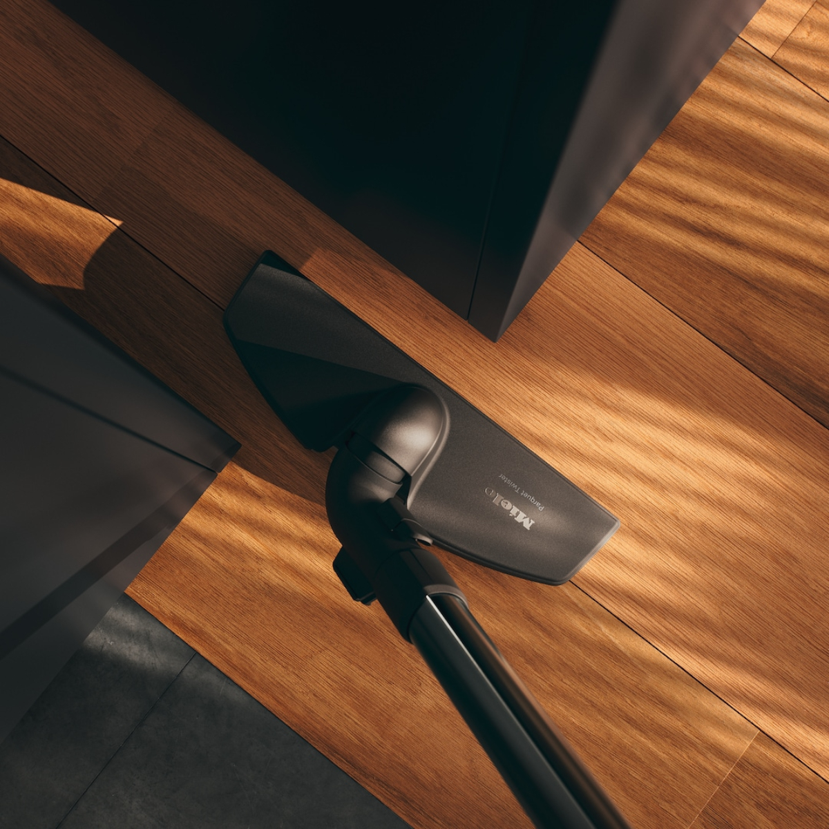 Пылесос Miele Blizzard CX1 Parquet Flex OBSW Obsidian Black, черный обсидиан в TehnoAdept