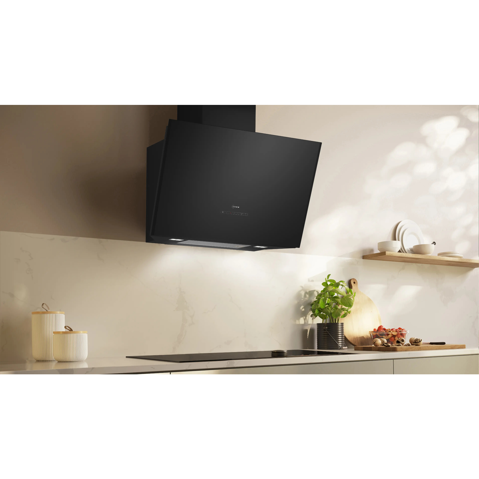 Вытяжка наклонная Neff D88IAN2S0, черный в TehnoAdept