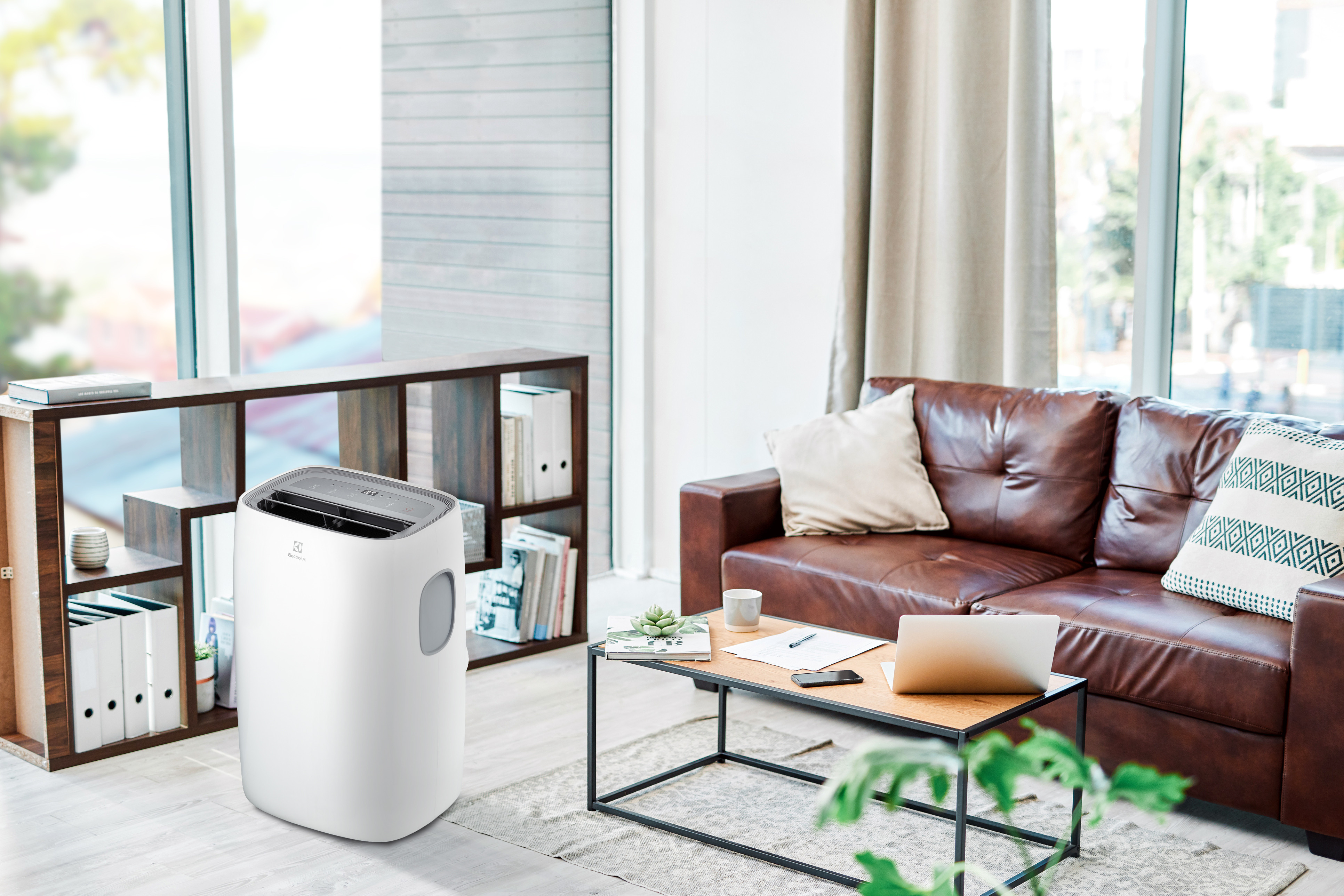 Мобильный кондиционер Electrolux EACM-08CL/N3, белый в TehnoAdept