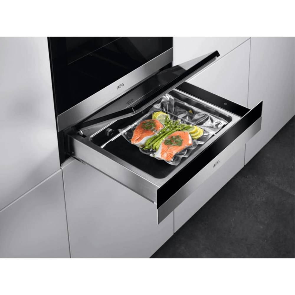 Вакууматор встраиваемый AEG KDK911423M, черный/ нержавеющая сталь в TehnoAdept