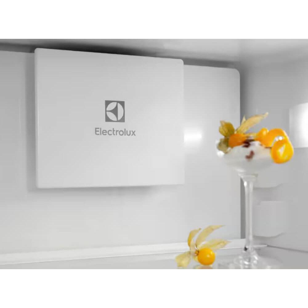 Холодильник встраиваемый Electrolux ENT6ME19S, белый в TehnoAdept