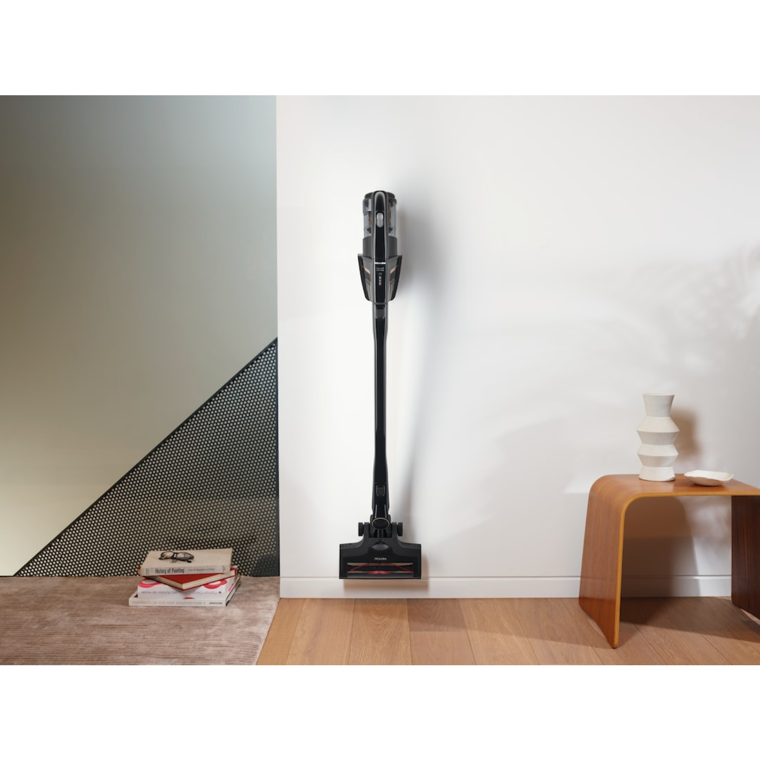 Пылесос вертикальный Miele Triflex HX2 Runner OBSW Obsidian Black, черный обсидиан в TehnoAdept