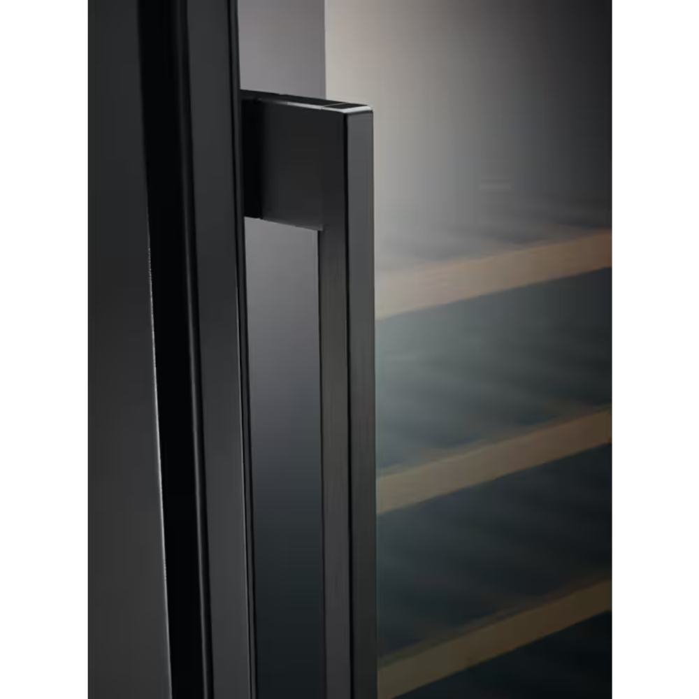 Винный шкаф встраиваемый Electrolux EWS4052B5B, черный в TehnoAdept