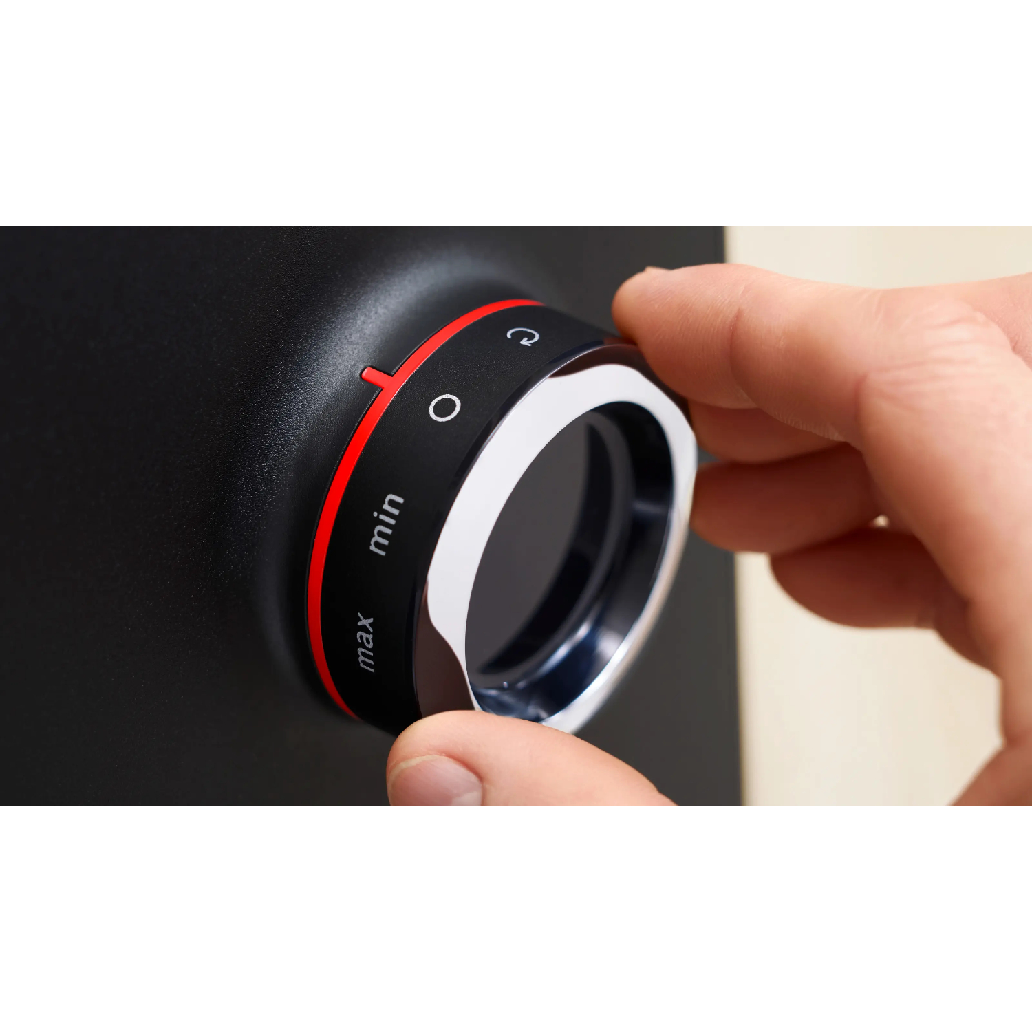 Мясорубка электрическая Bosch MFWS440B, черный в TehnoAdept